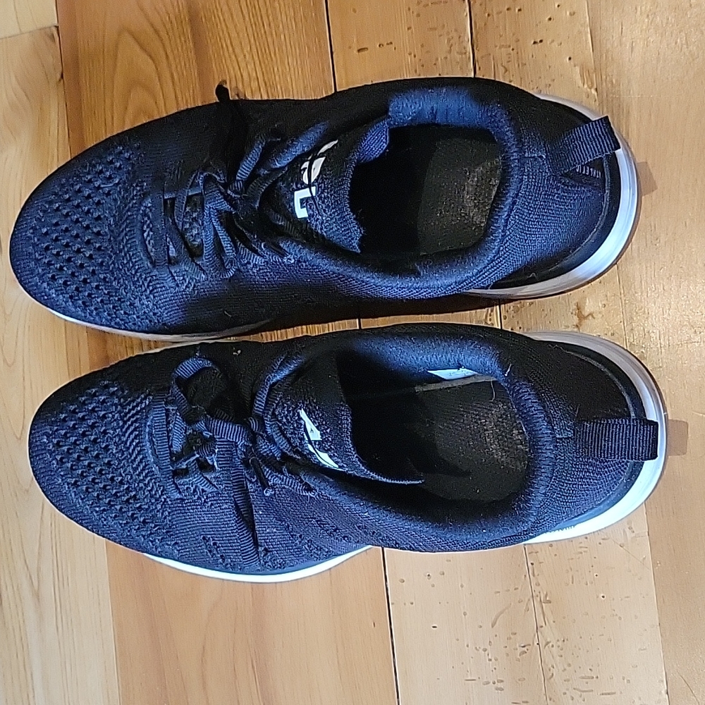 Womens APL shoes size 8.5